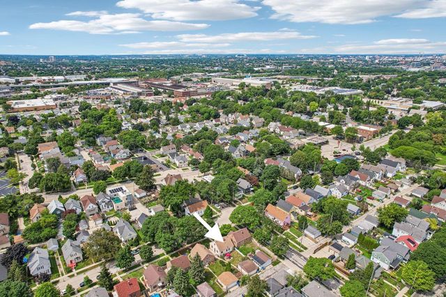 3206 S Griffin AVENUE, Milwaukee, WI 53207