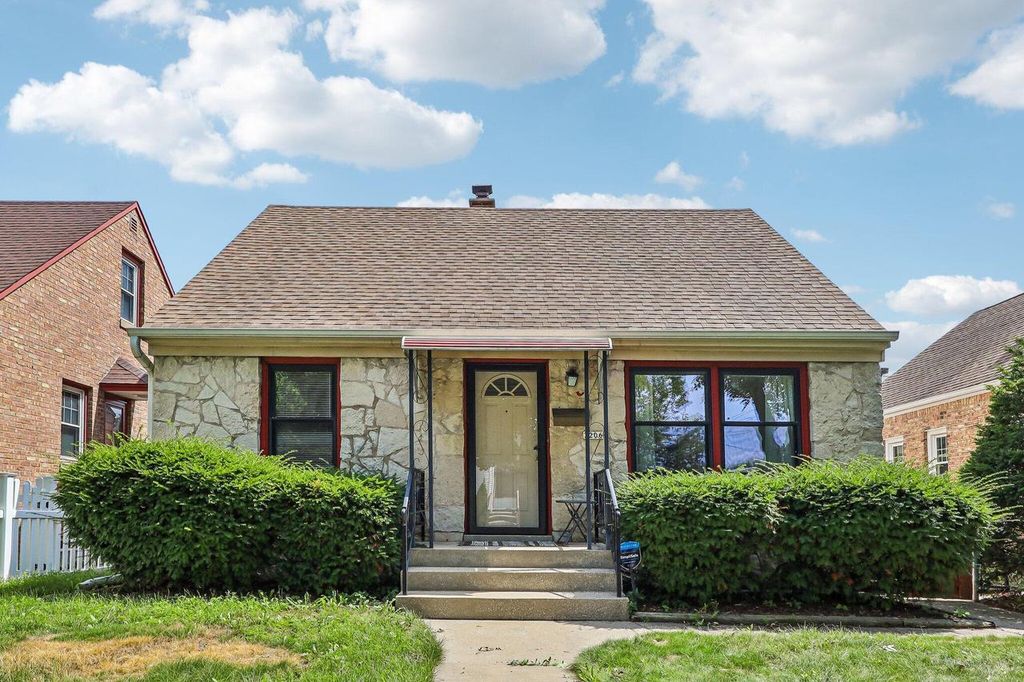 3206 S Griffin AVENUE, Milwaukee, WI 53207