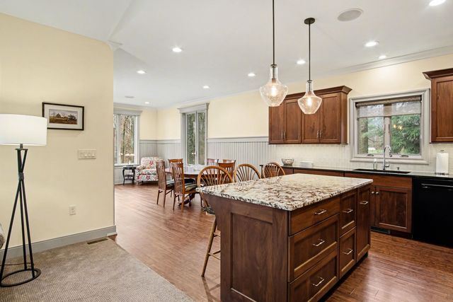 8421 Squires Street NE, Rockford, MI 49341