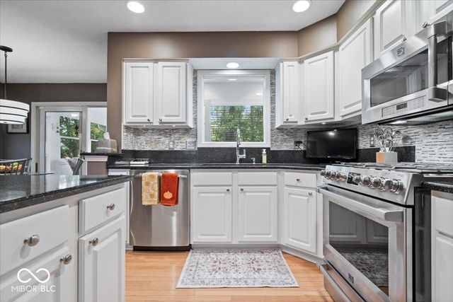 10263 Brixton Lane, Fishers, IN 46037