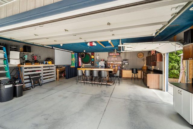 3462 E Cudahy AVENUE, Cudahy, WI 53110