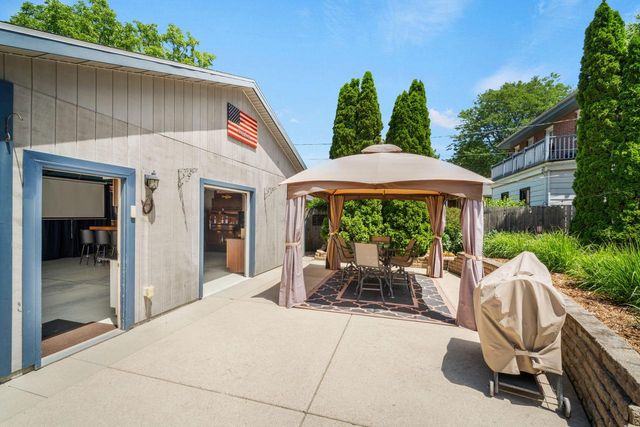 3462 E Cudahy AVENUE, Cudahy, WI 53110