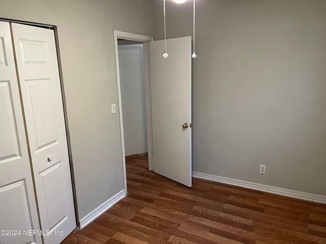 10255 SWARTHMORE Drive, Jacksonville, FL 32218