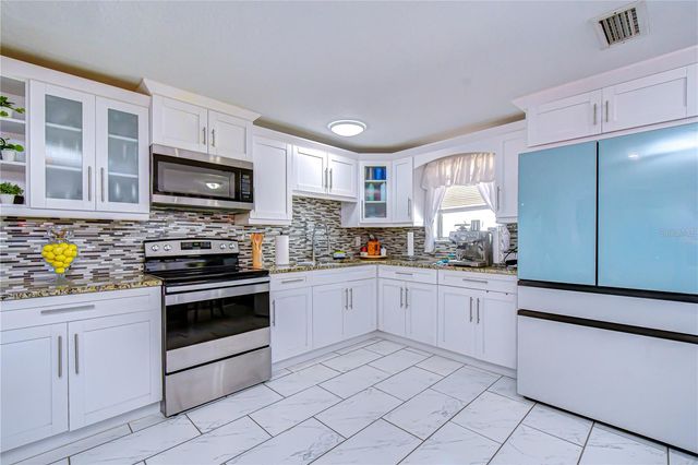 8302 N EDISON AVENUE, Tampa, FL 33604