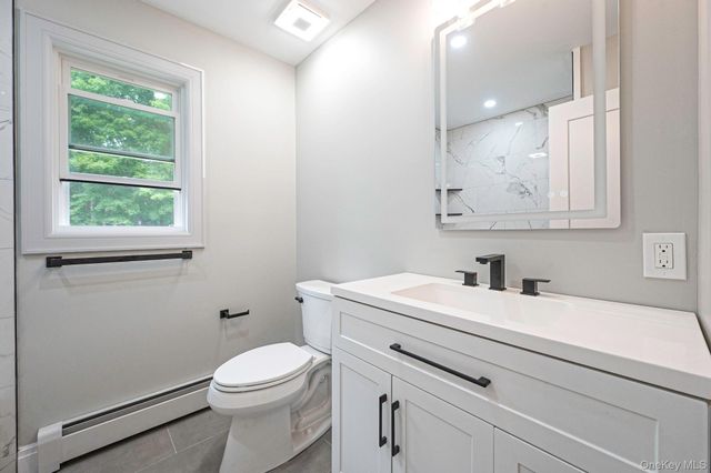 11 Mayfield, Mastic Beach, NY 11951