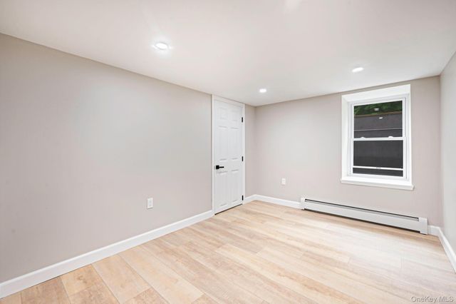11 Mayfield, Mastic Beach, NY 11951
