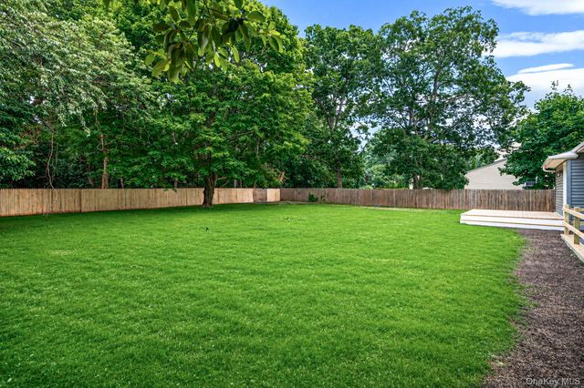 11 Mayfield, Mastic Beach, NY 11951