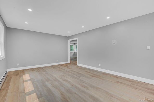11 Mayfield, Mastic Beach, NY 11951