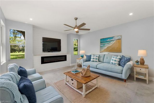 21188 Braxfield LOOP, Estero, FL 33928