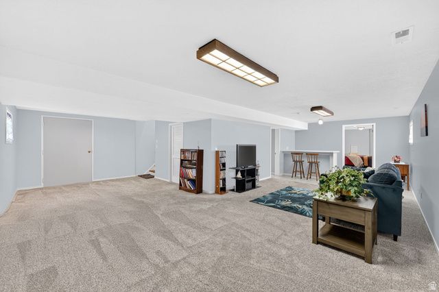 780 W 2250 S, Woods Cross, UT 84087