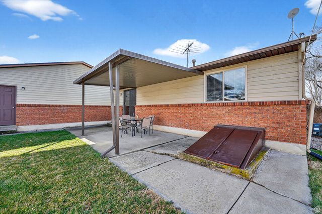 780 W 2250 S, Woods Cross, UT 84087