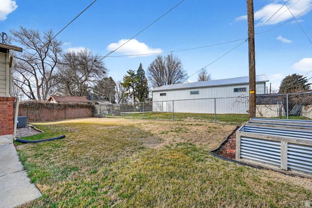 780 W 2250 S, Woods Cross, UT 84087