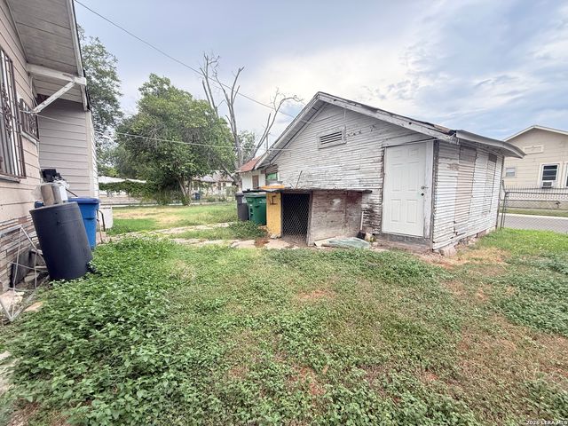 1201 BURNET ST, San Antonio, TX 78202