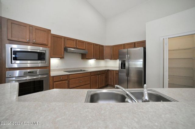 117 Lancha Circle 201, Satellite Beach, FL 32937