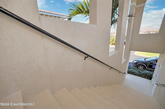 117 Lancha Circle 201, Satellite Beach, FL 32937