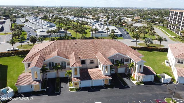 117 Lancha Circle 201, Satellite Beach, FL 32937