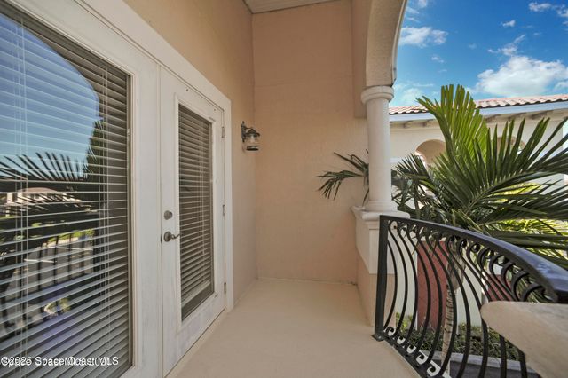 117 Lancha Circle 201, Satellite Beach, FL 32937