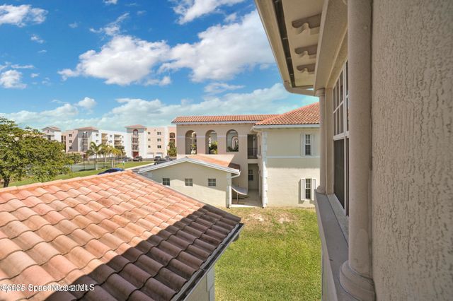 117 Lancha Circle 201, Satellite Beach, FL 32937