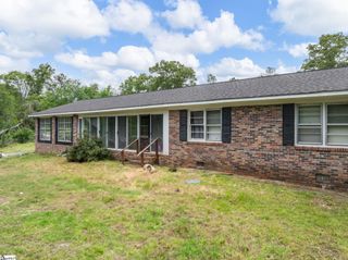 1225 Dogwood Lane, Clinton, SC 29325