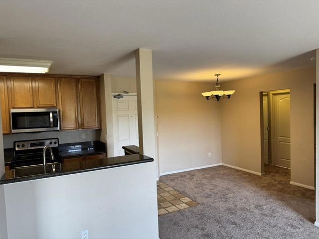 7130 Shoreline Dr 1211, San Diego, CA 92122