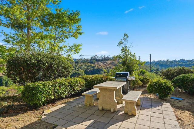 7130 Shoreline Dr 1211, San Diego, CA 92122