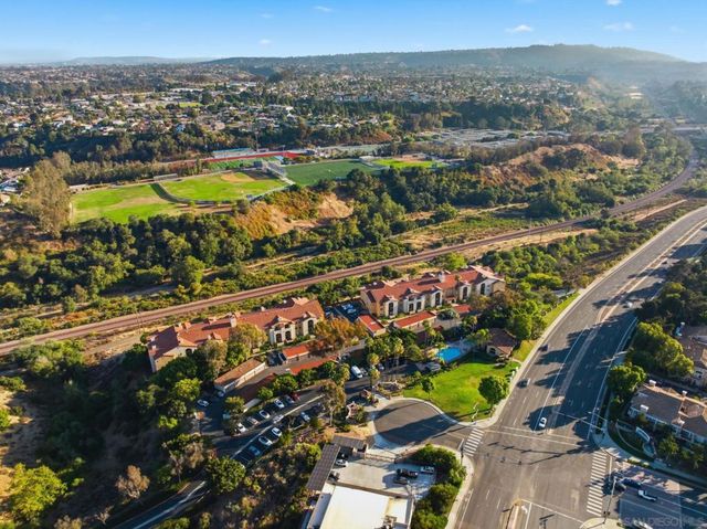 7130 Shoreline Dr 1211, San Diego, CA 92122