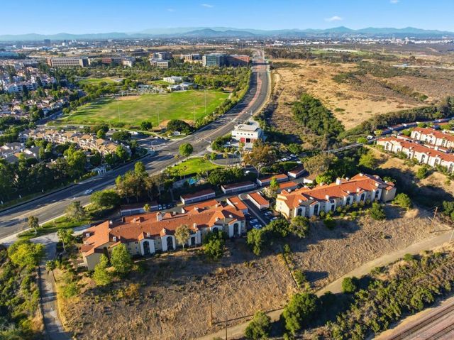7130 Shoreline Dr 1211, San Diego, CA 92122