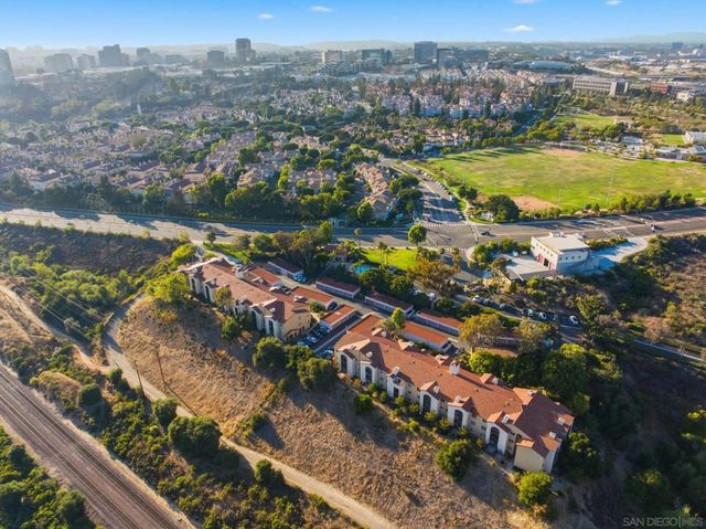 7130 Shoreline Dr 1211, San Diego, CA 92122