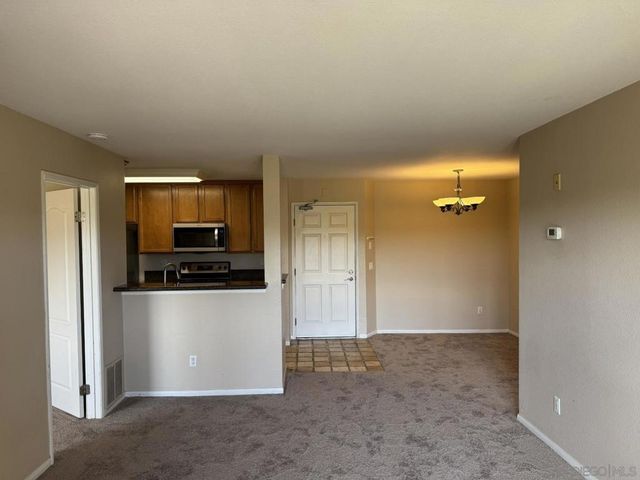 7130 Shoreline Dr 1211, San Diego, CA 92122