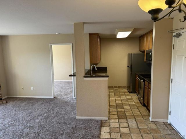 7130 Shoreline Dr 1211, San Diego, CA 92122