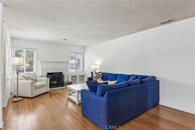 4593 Gardena, Riverside, CA 92506