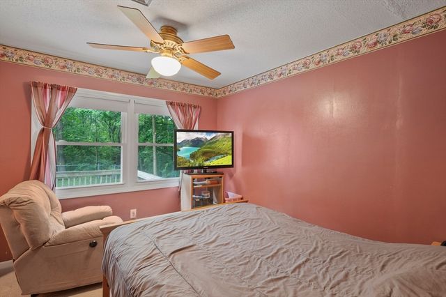 2 Hingham Road, Worcester, MA 01606