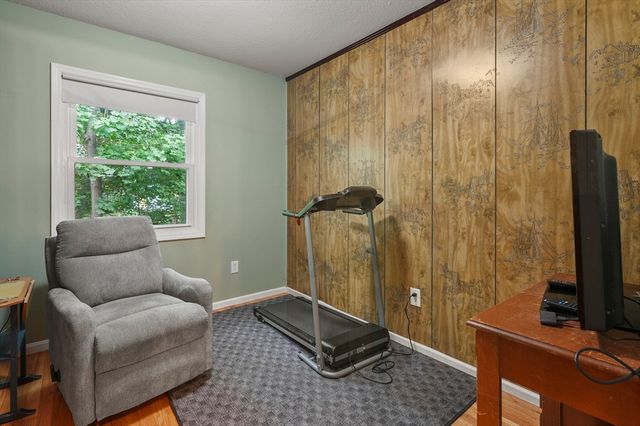 2 Hingham Road, Worcester, MA 01606