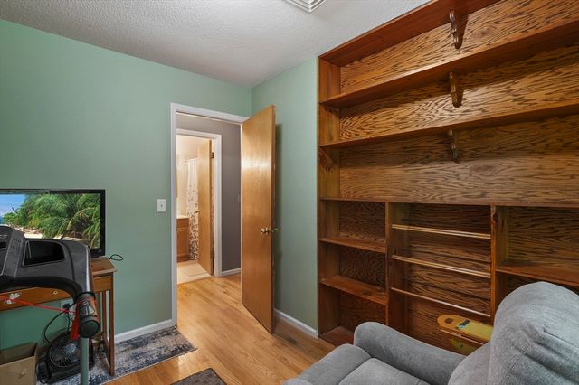 2 Hingham Road, Worcester, MA 01606