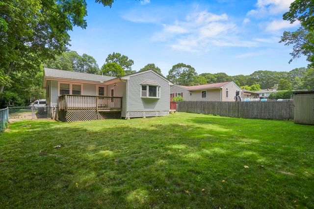 2 Hingham Road, Worcester, MA 01606