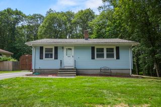 2 Hingham Road, Worcester, MA 01606