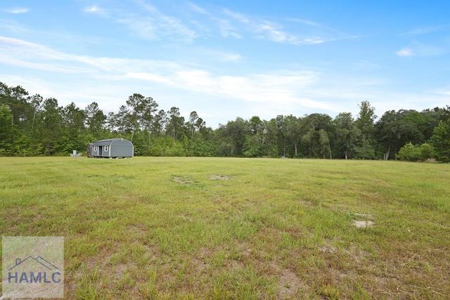 280 Hughes Loop NW, Ludowici, GA 31316