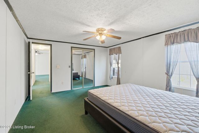 320 Johnnie Pack Rd, Brandenburg, KY 40108