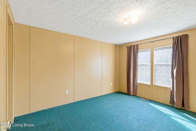 320 Johnnie Pack Rd, Brandenburg, KY 40108