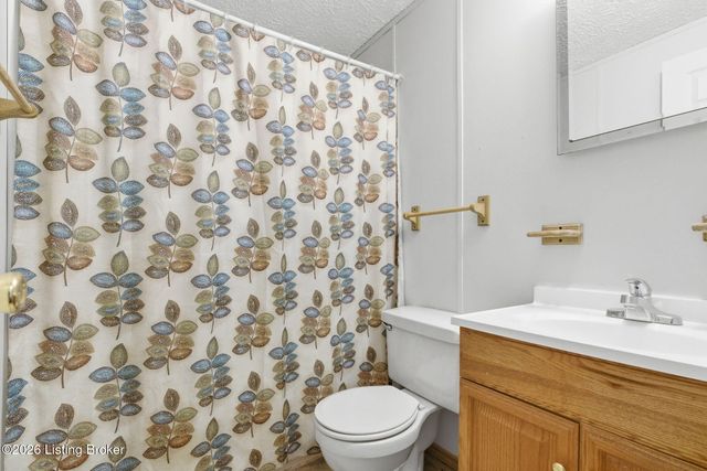 320 Johnnie Pack Rd, Brandenburg, KY 40108