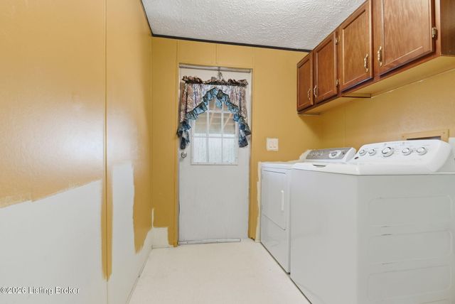 320 Johnnie Pack Rd, Brandenburg, KY 40108