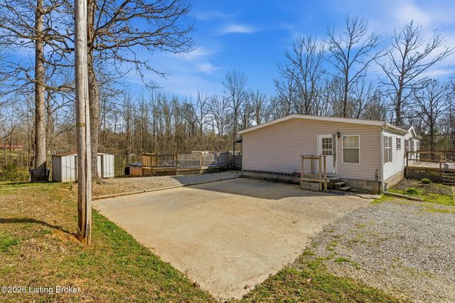 320 Johnnie Pack Rd, Brandenburg, KY 40108