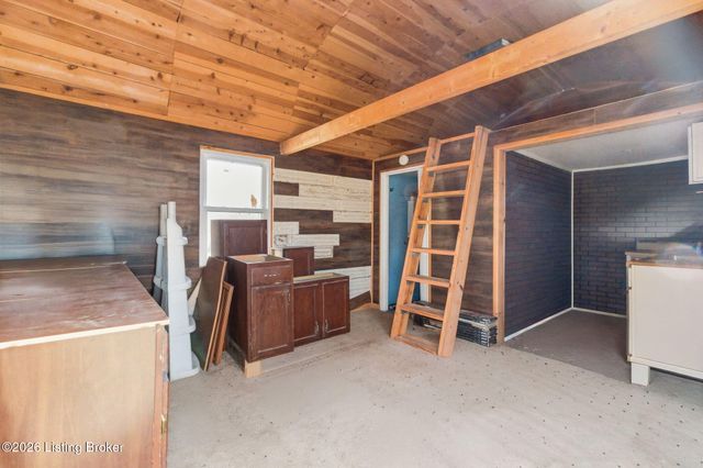 320 Johnnie Pack Rd, Brandenburg, KY 40108