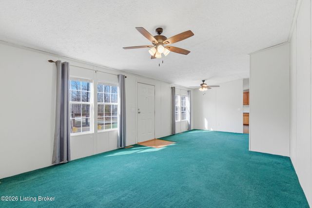 320 Johnnie Pack Rd, Brandenburg, KY 40108