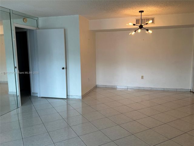 469 NE 207th Ln 101, Miami, FL 33179