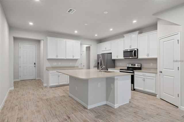 2326 SUMMERLIT STREET, Lutz, FL 33559