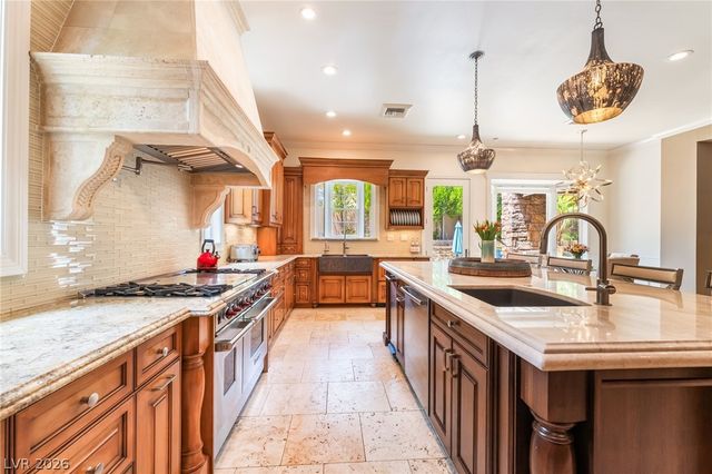9302 Canyon Classic Drive, Las Vegas, NV 89144