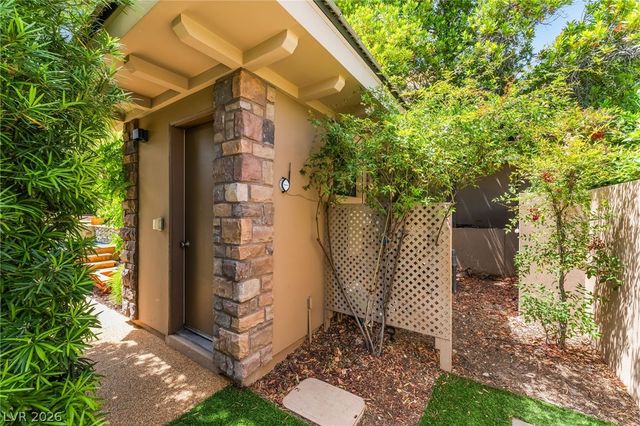 9302 Canyon Classic Drive, Las Vegas, NV 89144