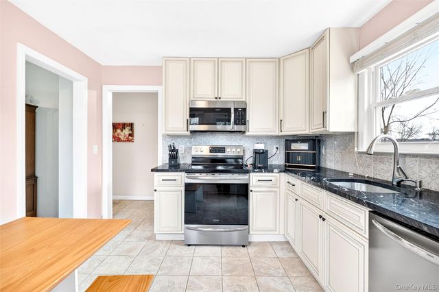 959 Hartsdale Road, White Plains, NY 10607