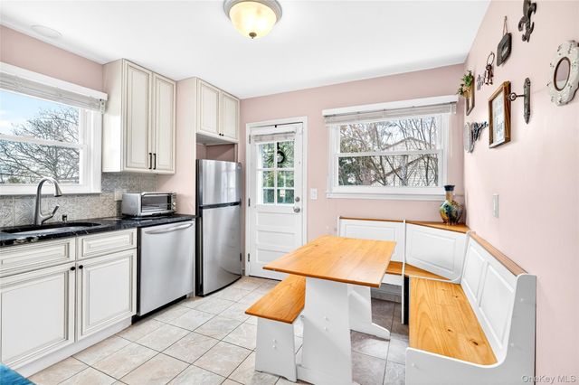 959 Hartsdale Road, White Plains, NY 10607